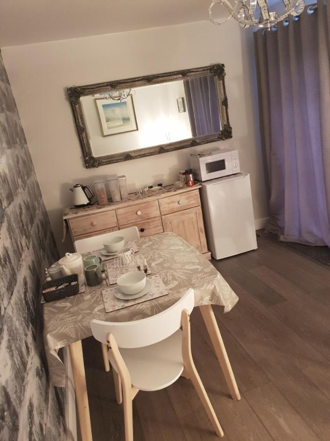 Wootton Bridge  Goshens Farm B&B المظهر الخارجي الصورة